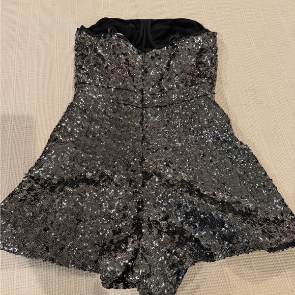 ALEXIS  Shorts Romper Heavy Sequin Strapless Black Sparkle Size XS - Picture 5 of 8